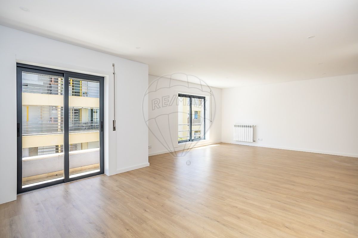 Apartamento - Camarate, Unhos e Apelação, Loures, Lisboa