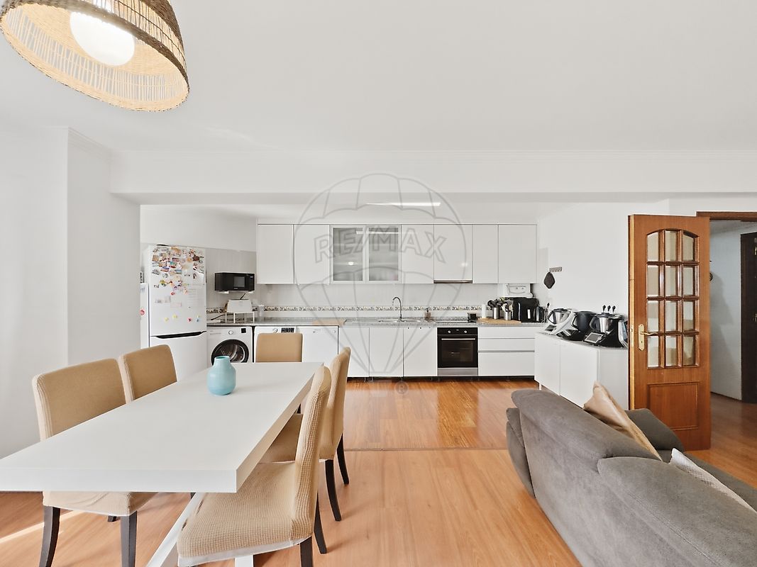 Apartamento T3 à venda em Sintra