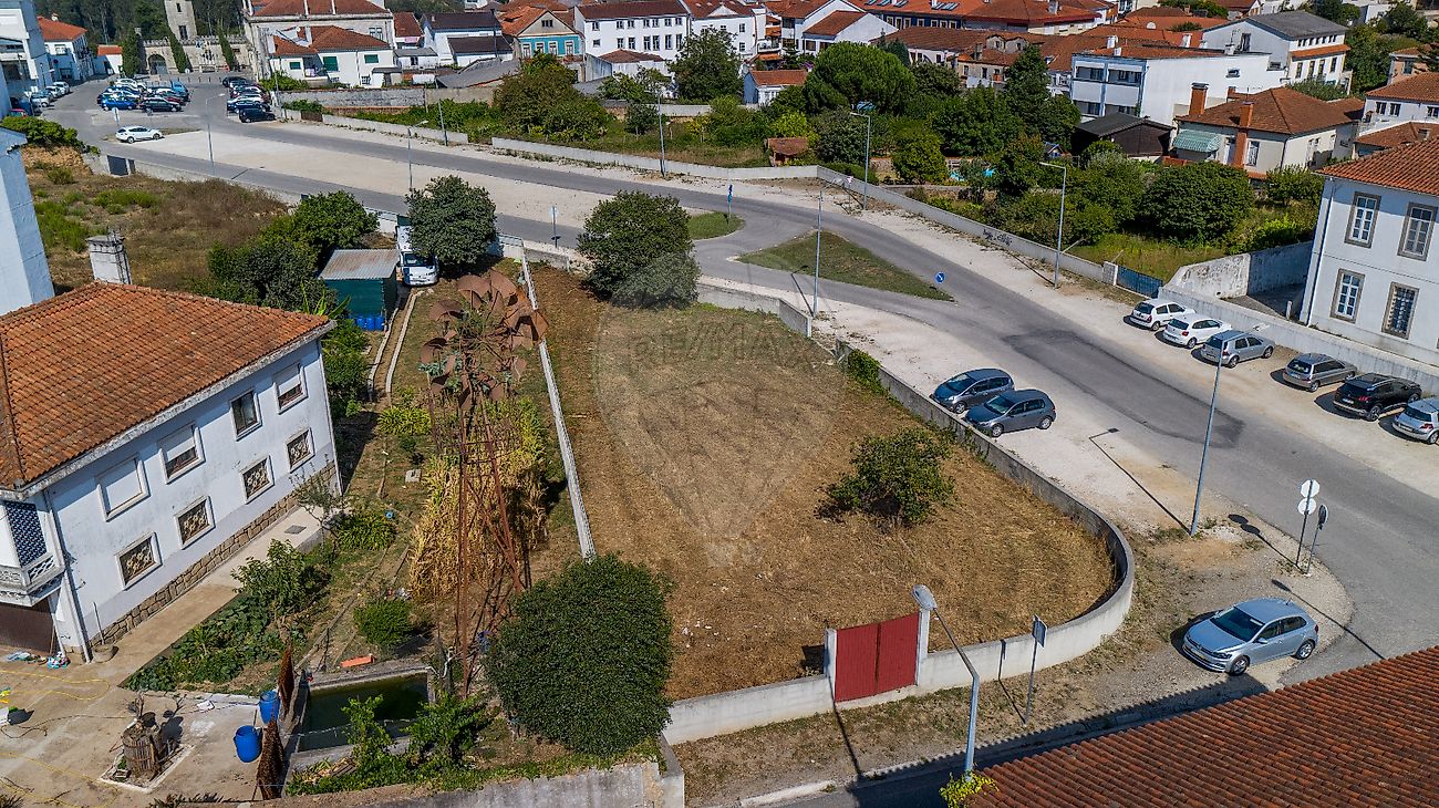 Terreno à venda em Albergaria-a-Velha