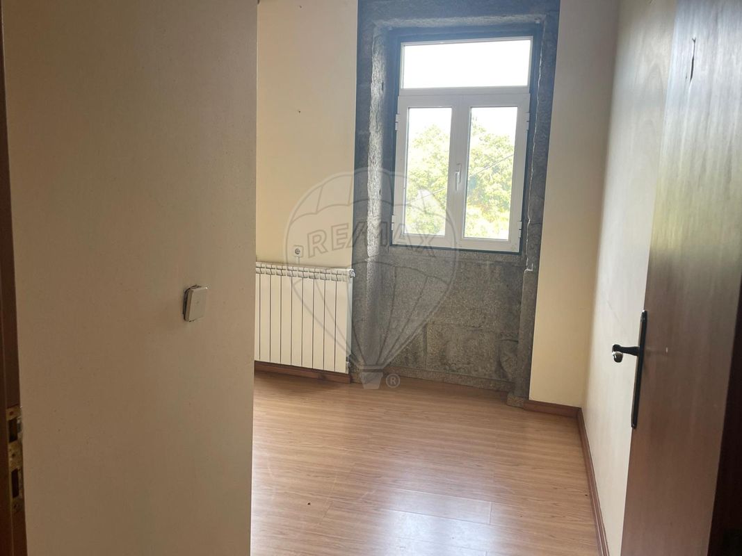 listing 125361080-3 picture-0
