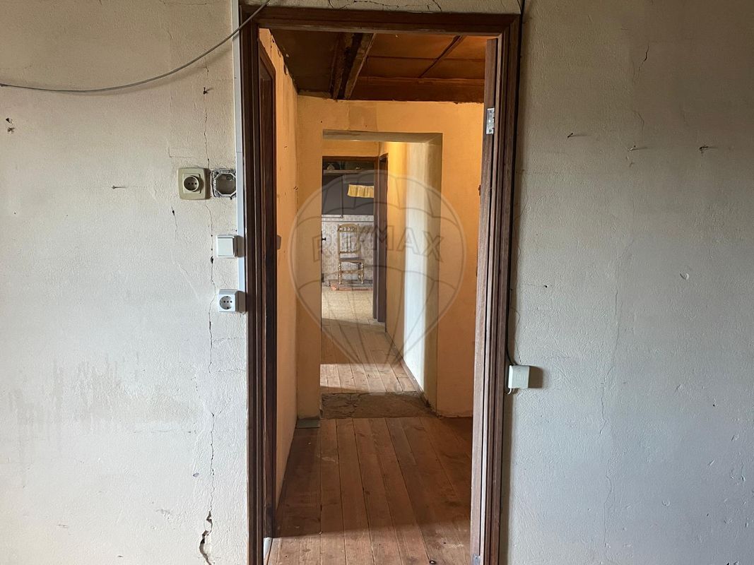 listing 125361080-3 picture-0
