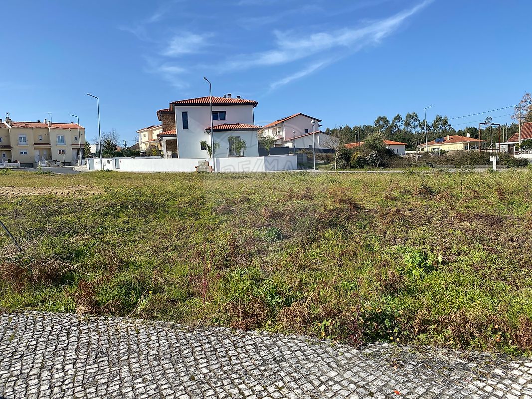 Terreno à venda em Casal do Relvas