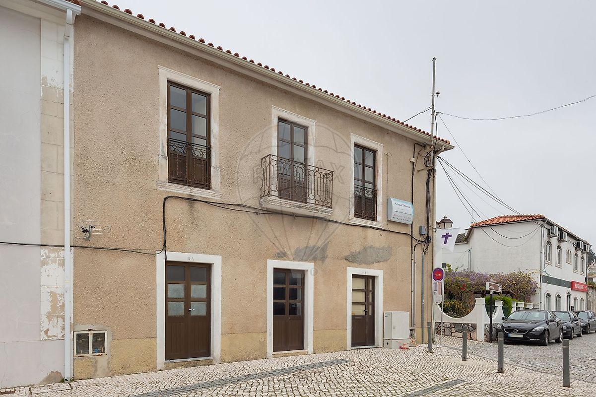 Moradia T3 à venda em Porto de Mós