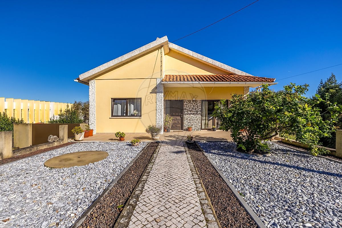 Moradia - Pedreiras, Porto de Mós, Leiria