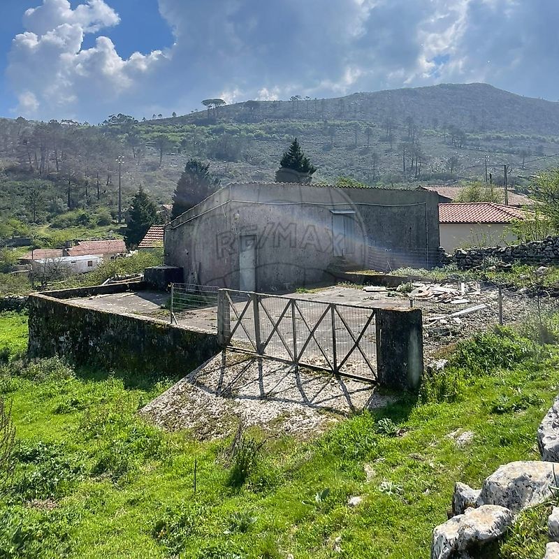 Armazém - Serro Ventoso, Porto de Mós, Leiria