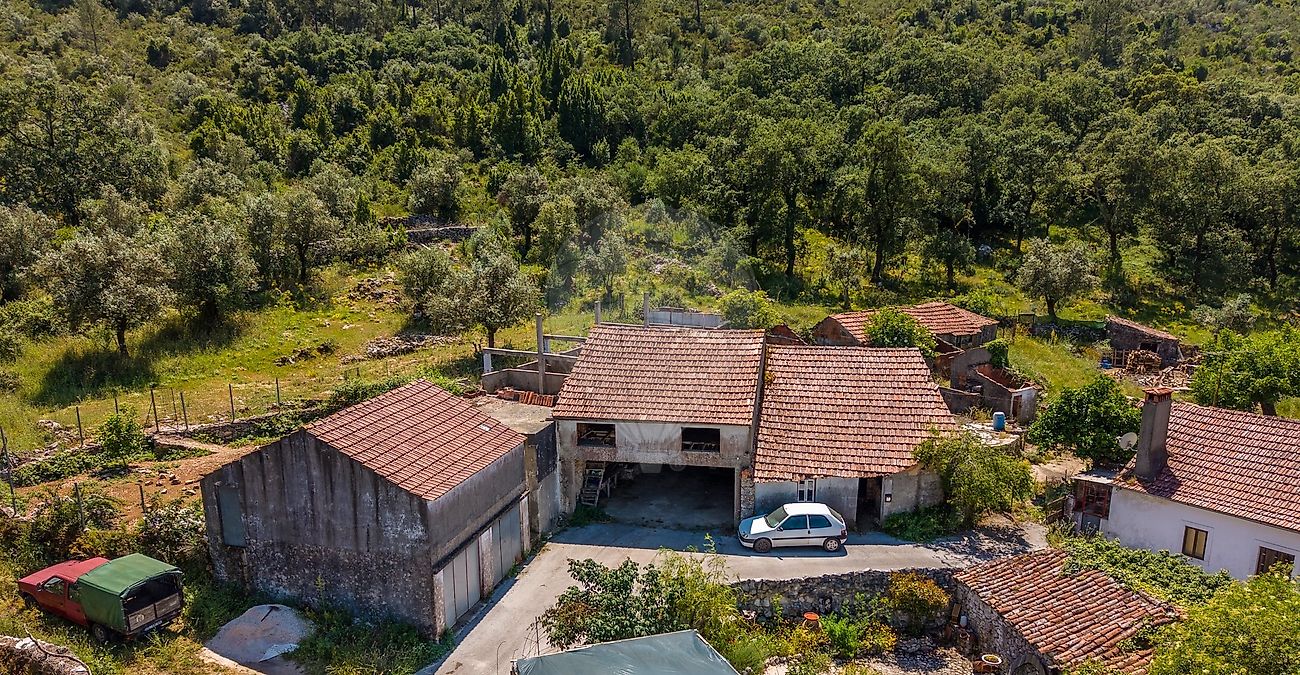 Moradia - Alvados e Alcaria, Porto de Mós, Leiria