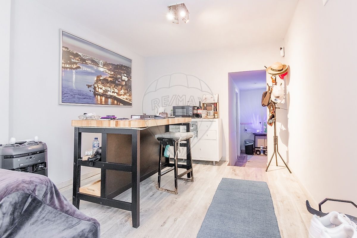 listing 125381070-24 picture-0