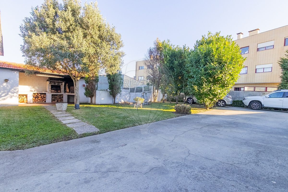 listing 125381070-24 picture-0
