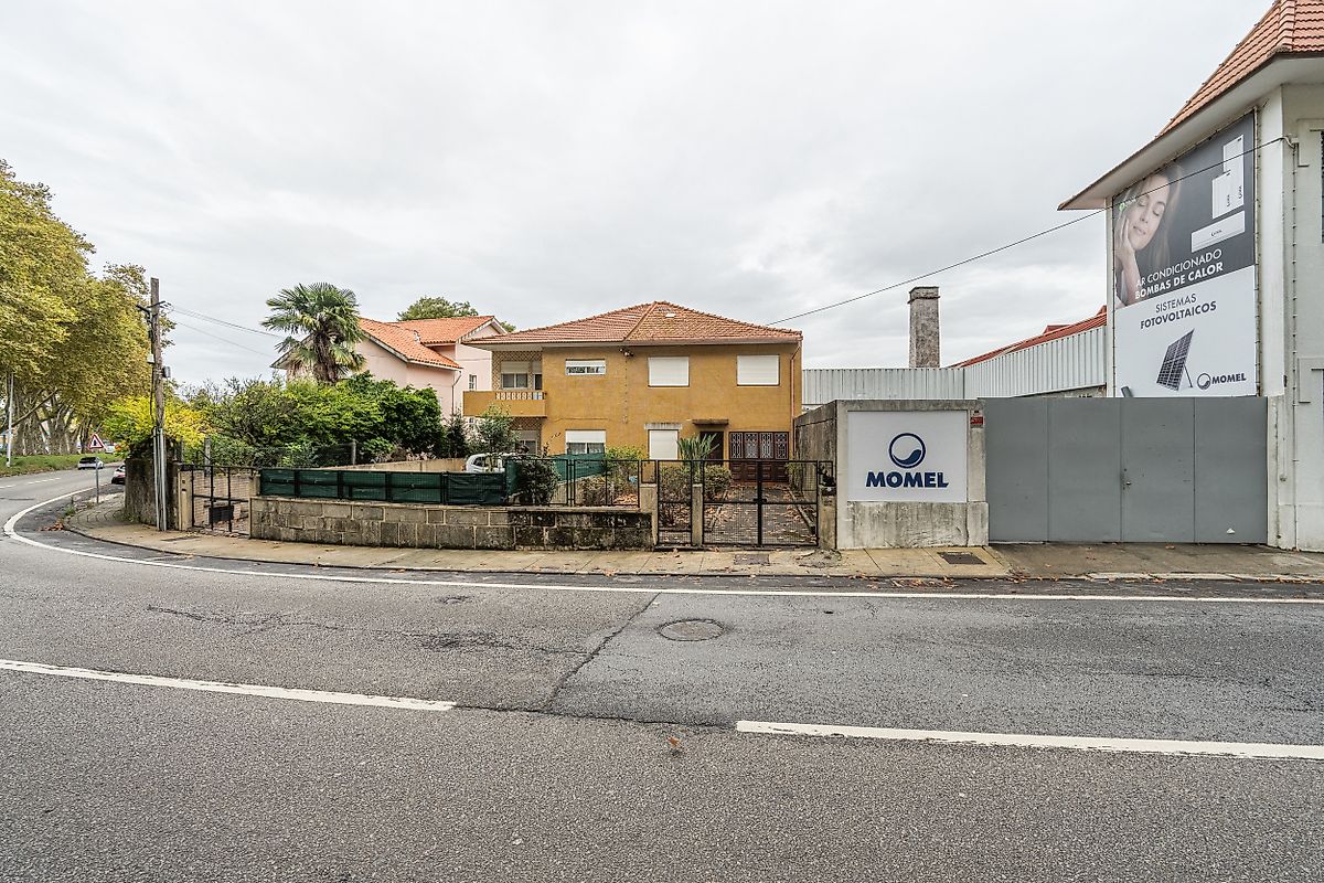 Moradia T5 para venda