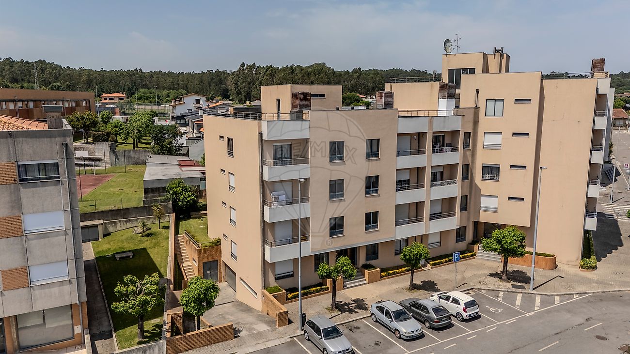 Apartamento T2 à venda em Maia