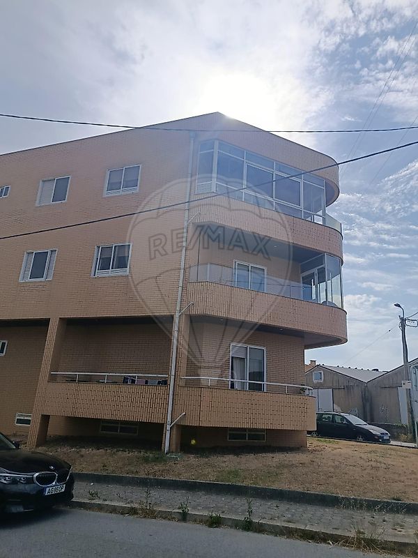 Apartamento T2 à venda em Vila Nova de Gaia