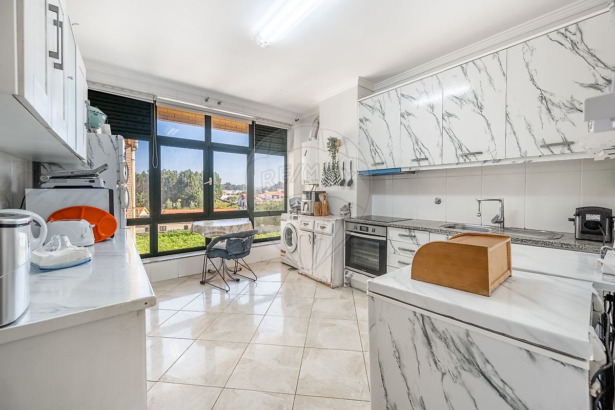 Apartamento T5 à venda em Vila Nova de Gaia