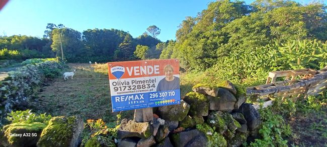 Land for sale in Vila Nova de Gaia, Portugal — €57,000