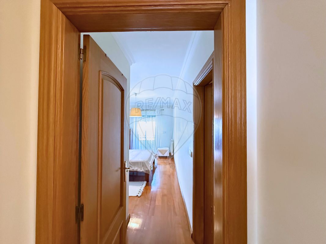 listing 125401065-5 picture-0