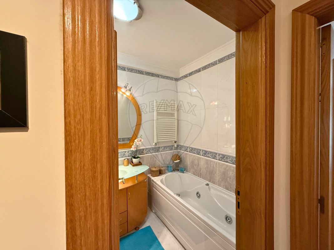 listing 125401065-5 picture-0
