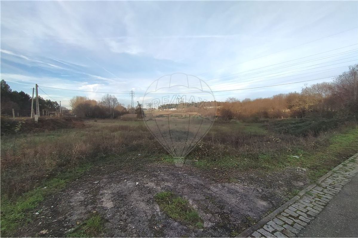 TERRENO URBANIZÁVEL - ÁREA TOTAL 3,12 Ha