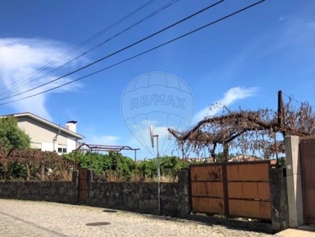 Land for sale in Maia, Portugal — €120,000