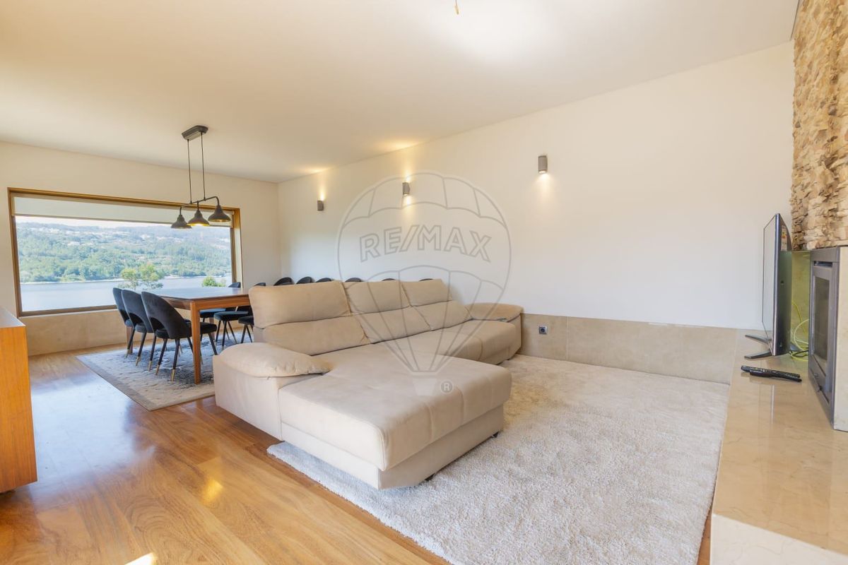 listing 125411012-198 picture-0