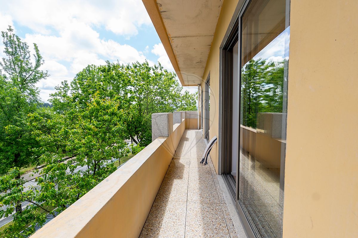 listing 125411012-255 picture-0