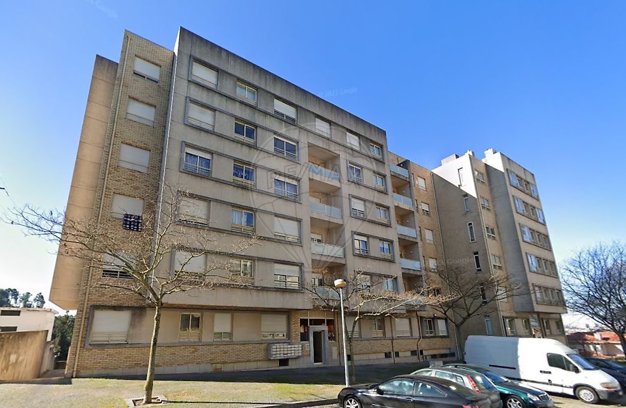 Apartamento T3 à venda em Maia