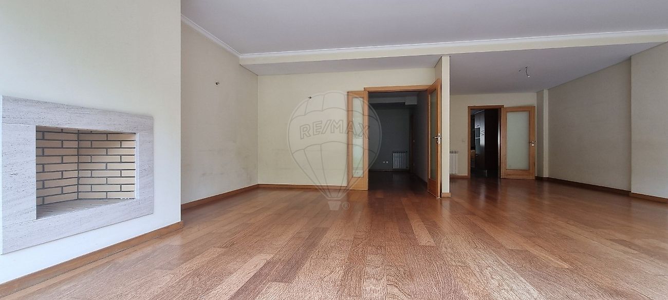 Apartamento T5 à venda em Paranhos, Porto — foto 3