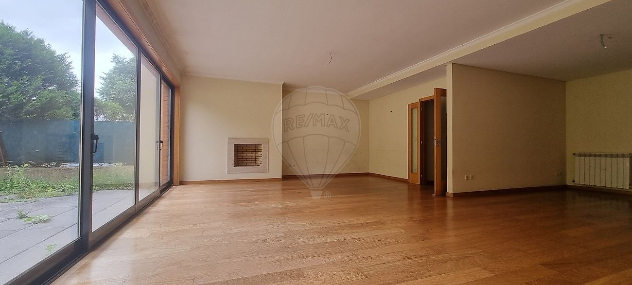 Apartamento T5 à venda em Paranhos, Porto — foto 4