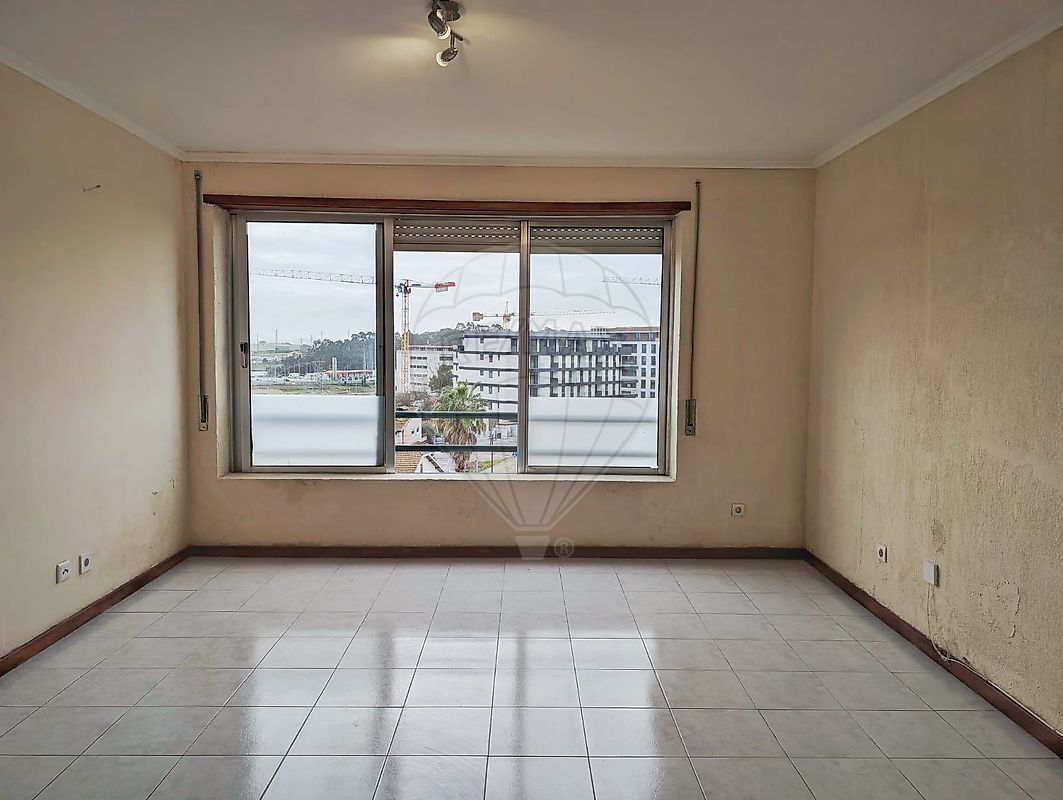 Apartamento T2 à venda em Maia