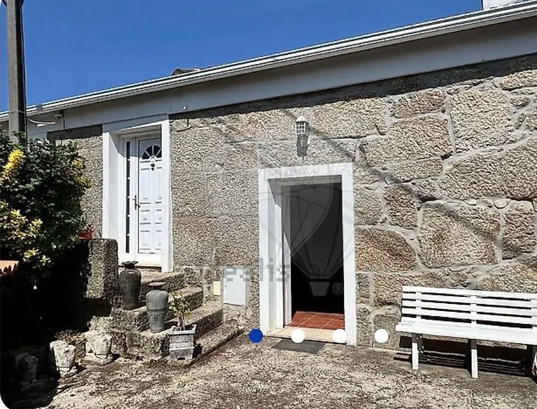 Moradia T3 à venda em Baião