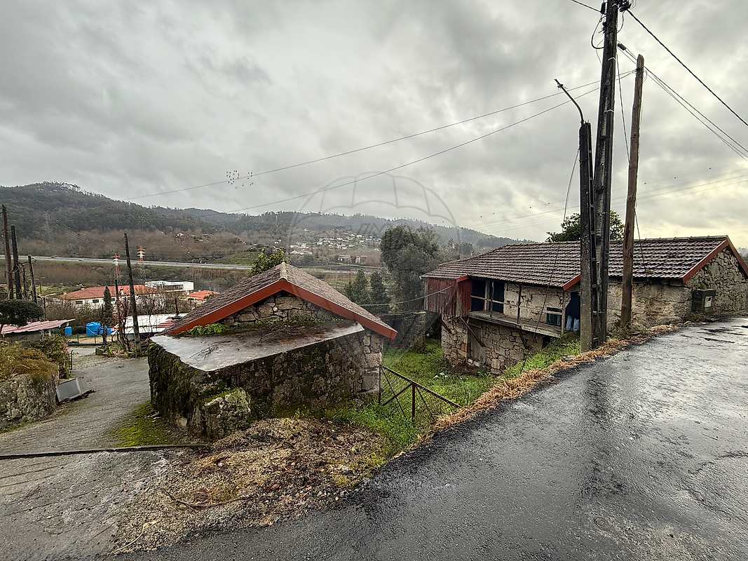 Moradia T3 à venda em Fafe