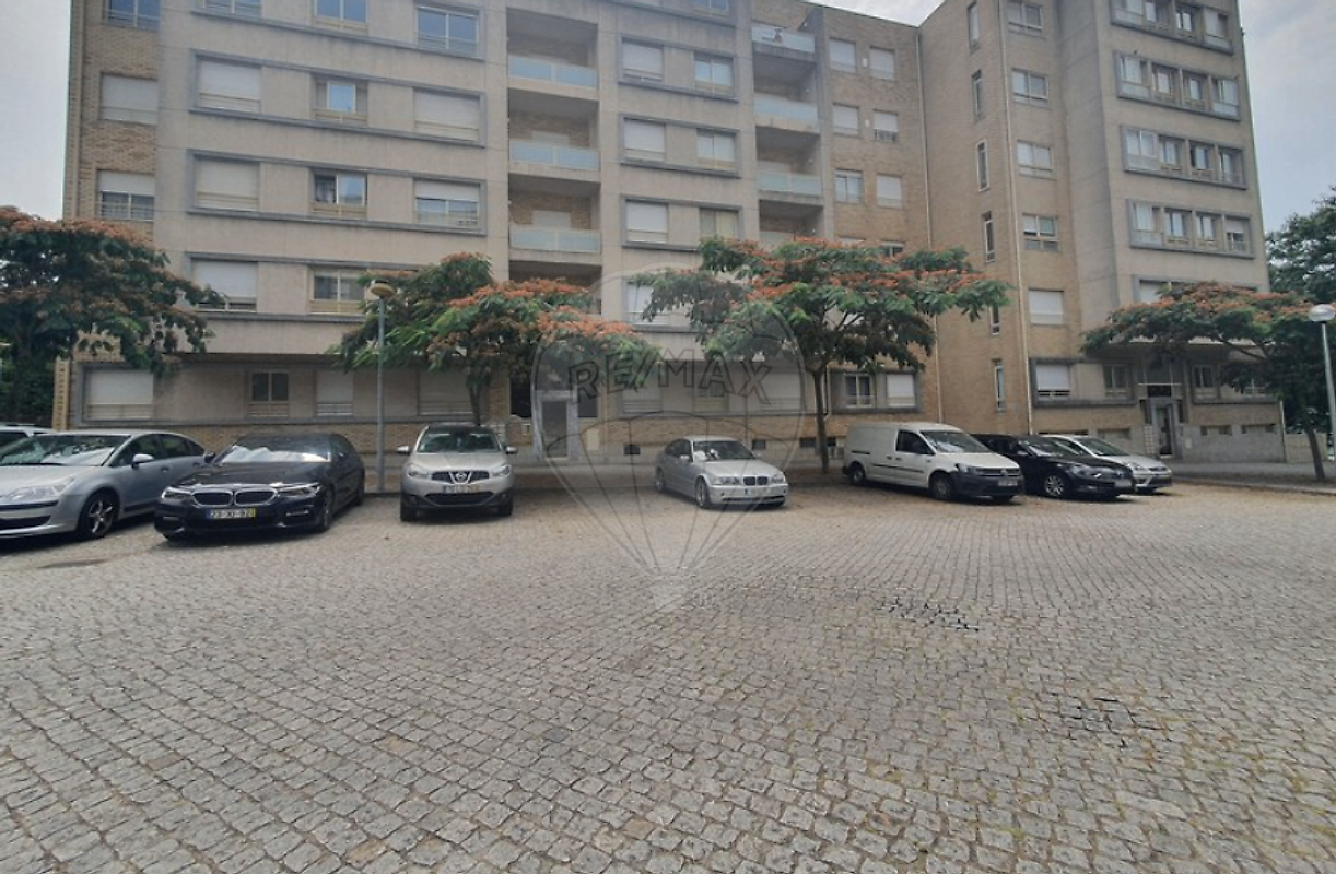 Apartamento T3 à venda em Maia