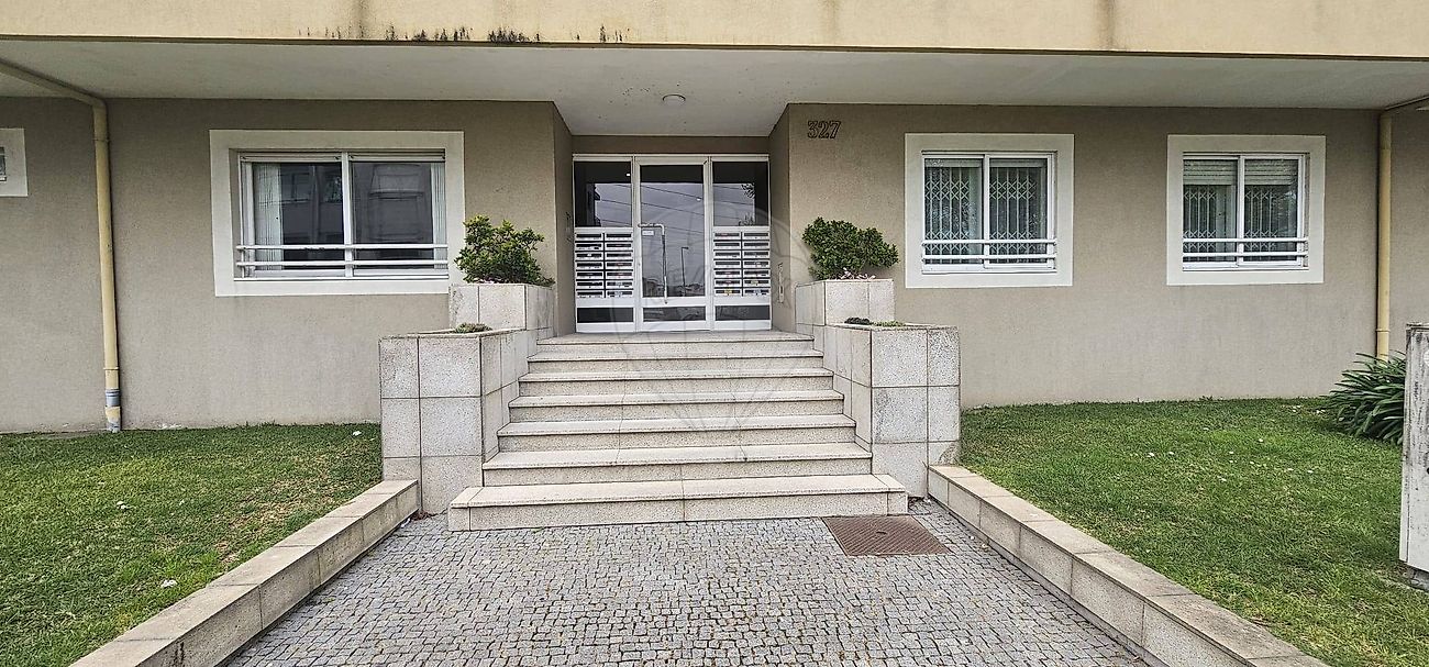 Apartamento T2 à venda em Maia