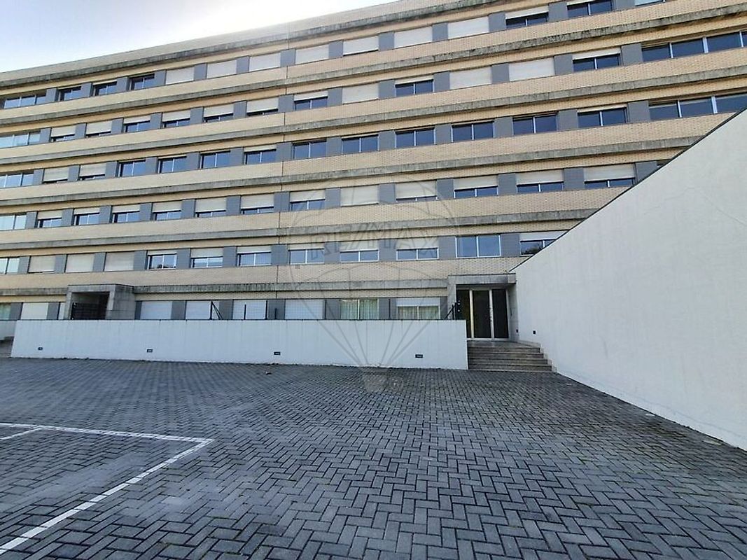 Apartamento T3 à venda em Maia