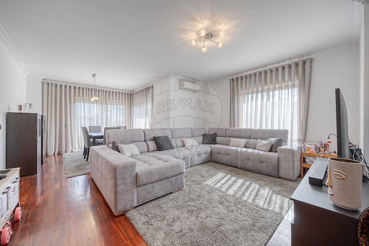 Apartamento T3 à venda em Maia