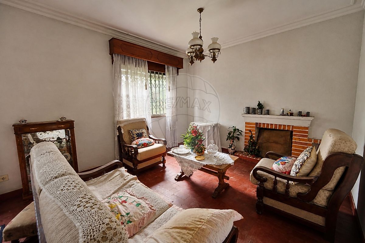 Apartamento T4 à venda em Maia