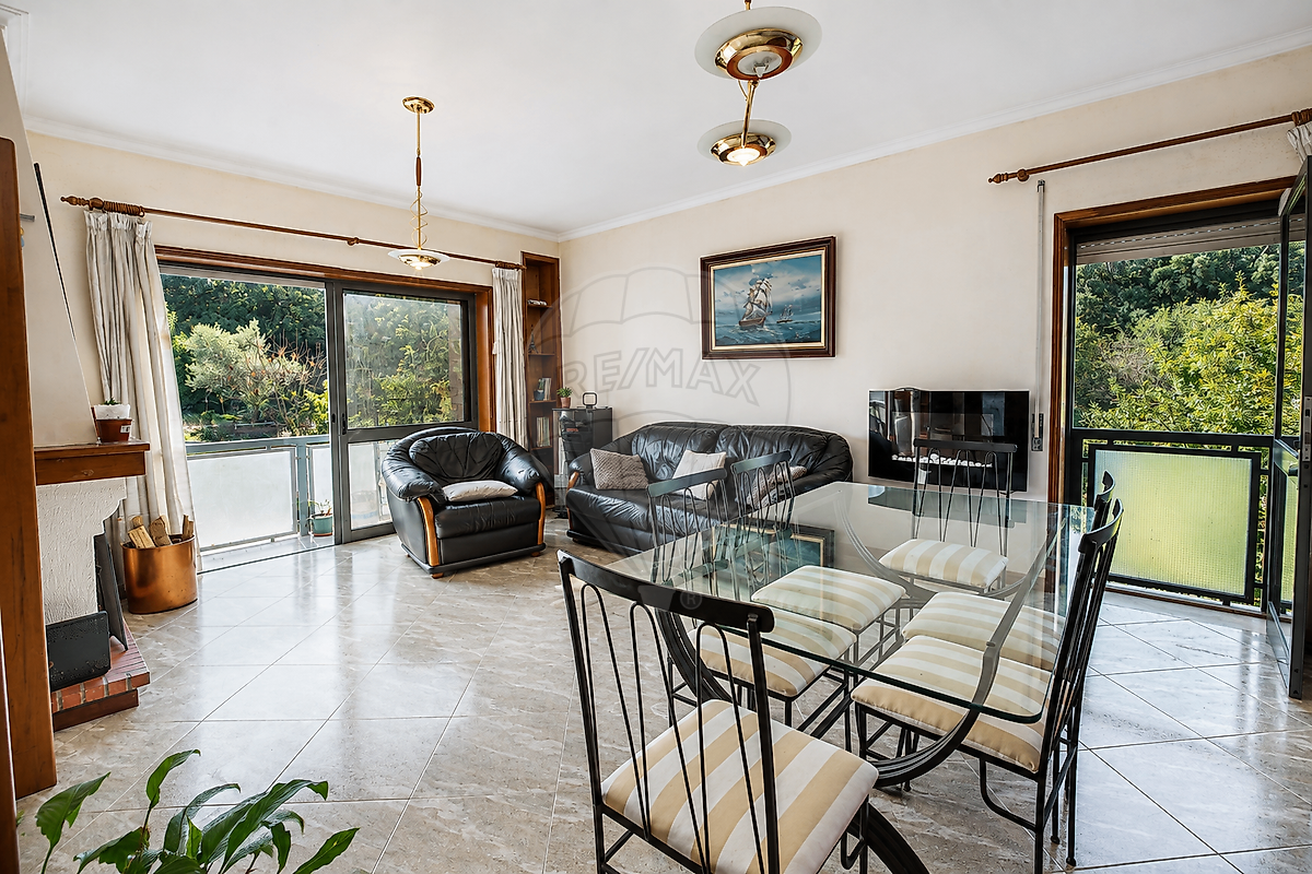 Apartamento T2 à venda em Maia