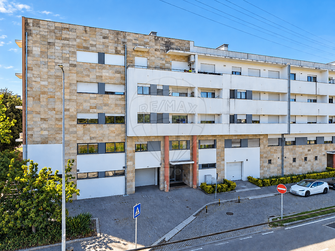 Apartamento T3 à venda em Maia
