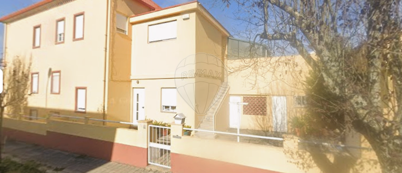 Apartamento T6 à venda em Matosinhos