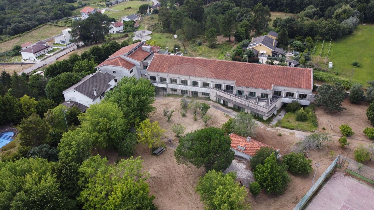 Hotel T21 para venda