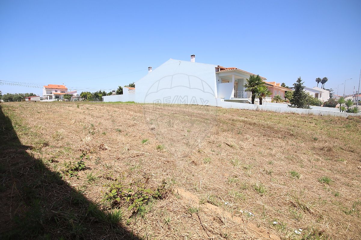Land for sale in Figueira da Foz, Portugal — €74,000
