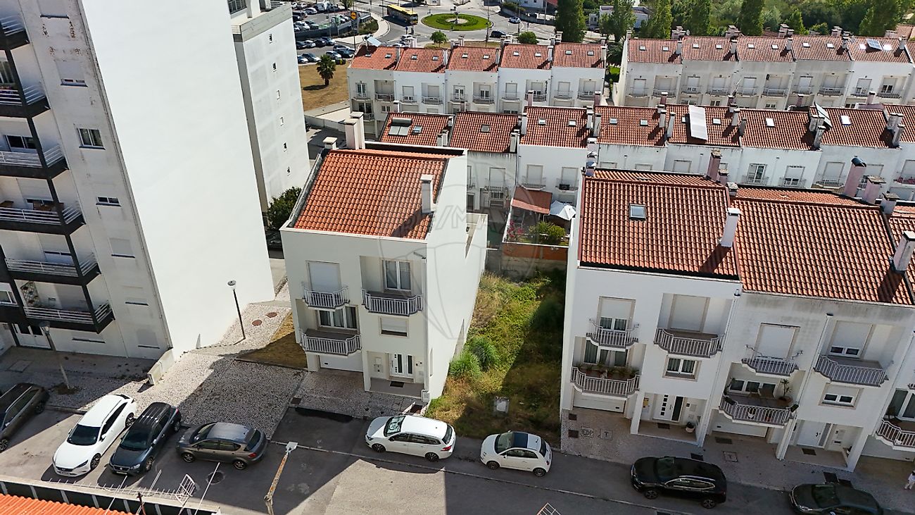 Land for sale in Figueira da Foz, Portugal — €88,000