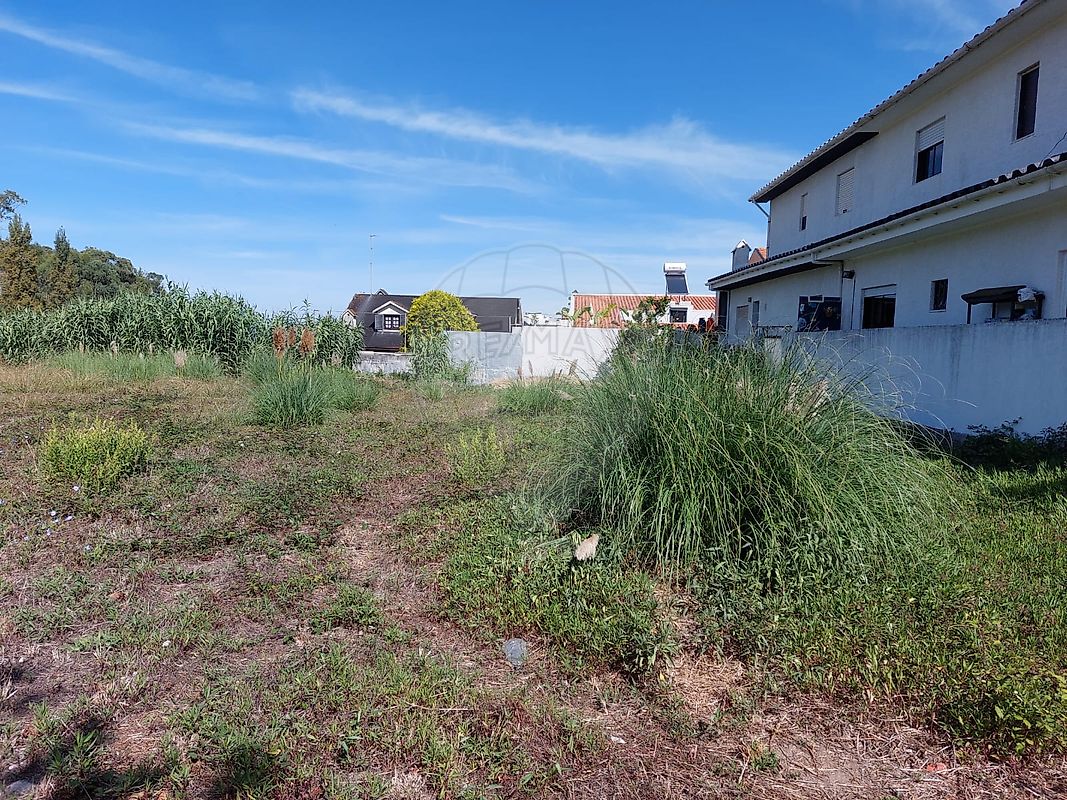 Land for sale in Vila Nova de Gaia, Portugal — €280,000