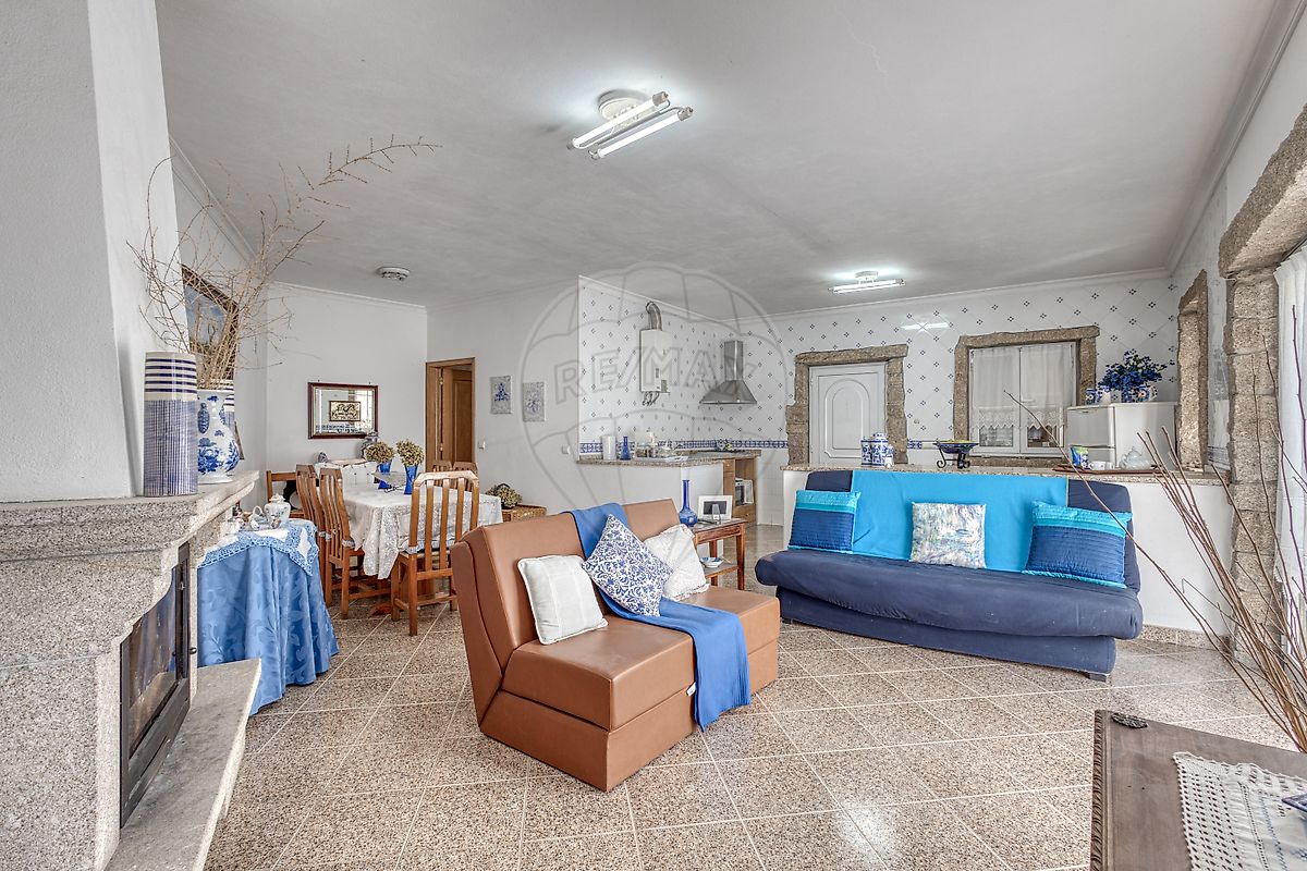 listing 125471068-165 picture-0