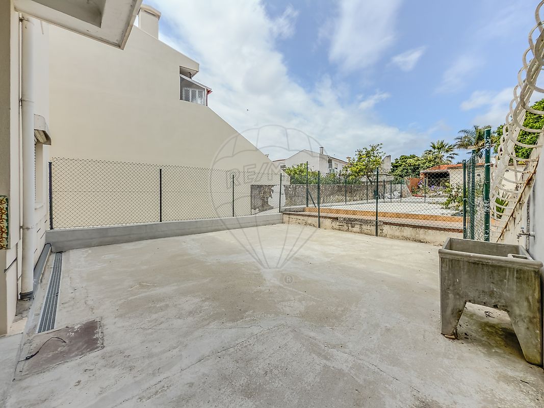 listing 125471124-128 picture-0