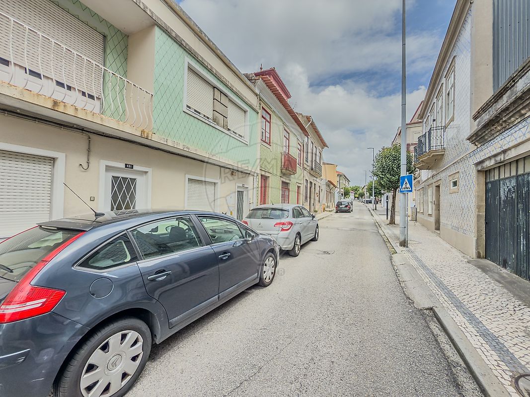 listing 125471124-128 picture-0