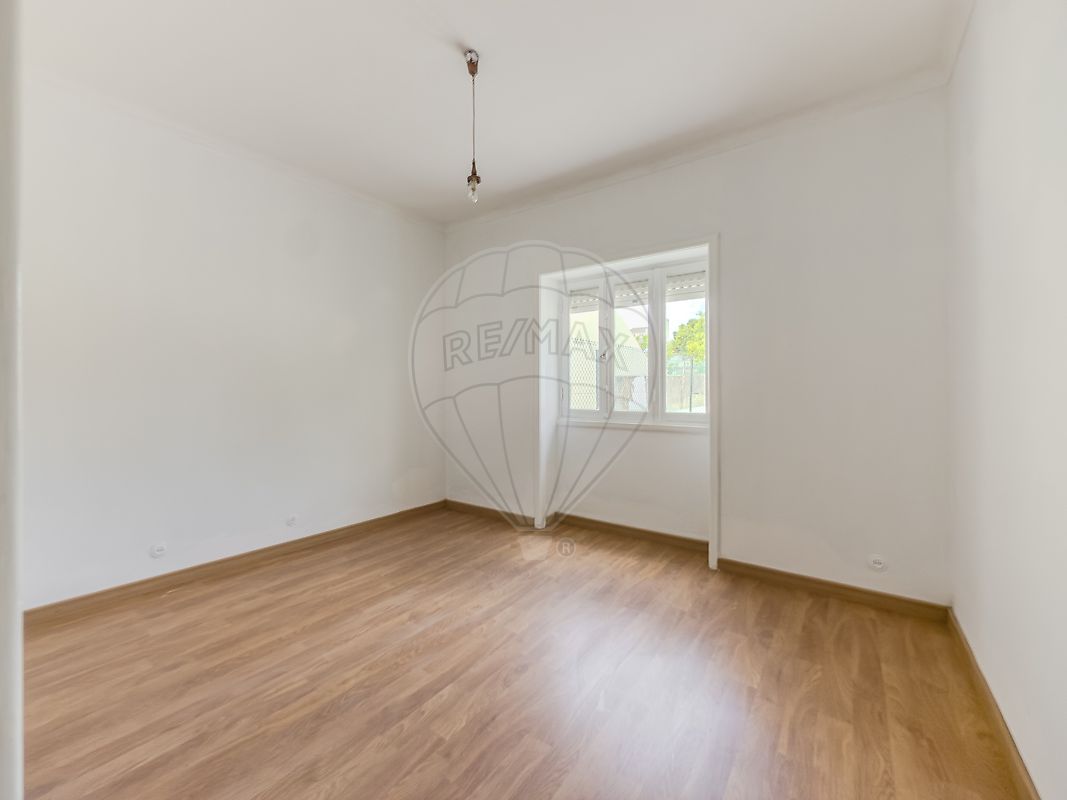 listing 125471124-128 picture-0