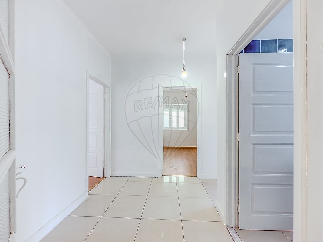 listing 125471124-128 picture-0
