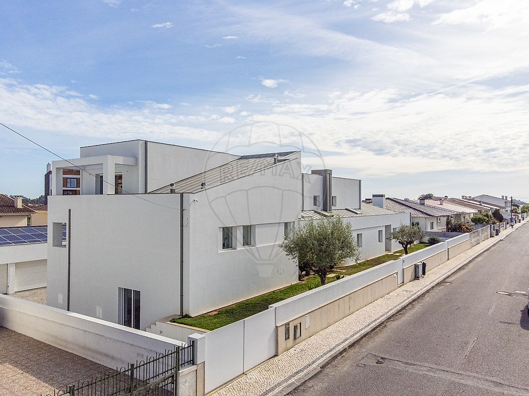 Moradia T7 para venda