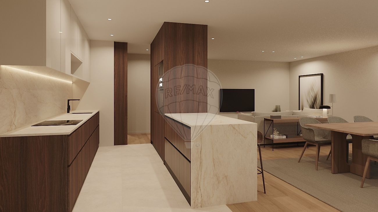 Apartamento T4 à venda em Porto