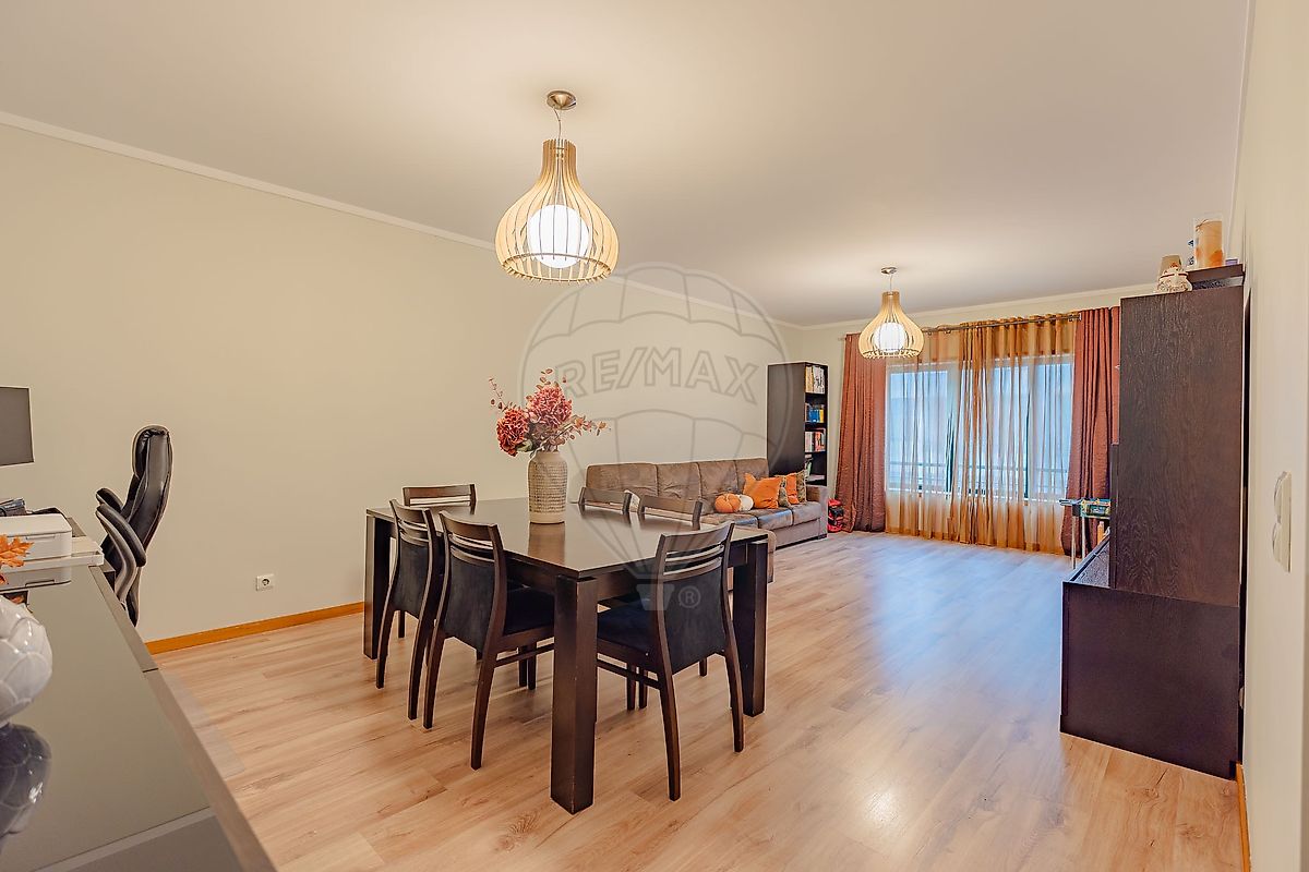 Apartamento T3 à venda em Vila Nova de Gaia