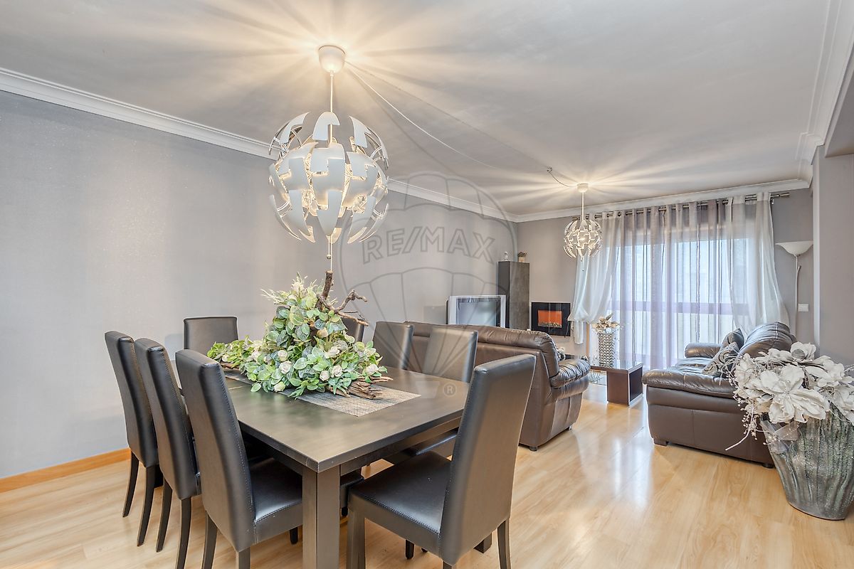 Apartamento T3 à venda em Porto